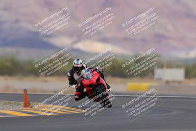 media/Sep-11-2022-SoCal Trackdays (Sun) [[81b7e951af]]/Turn 14 (1130am)/